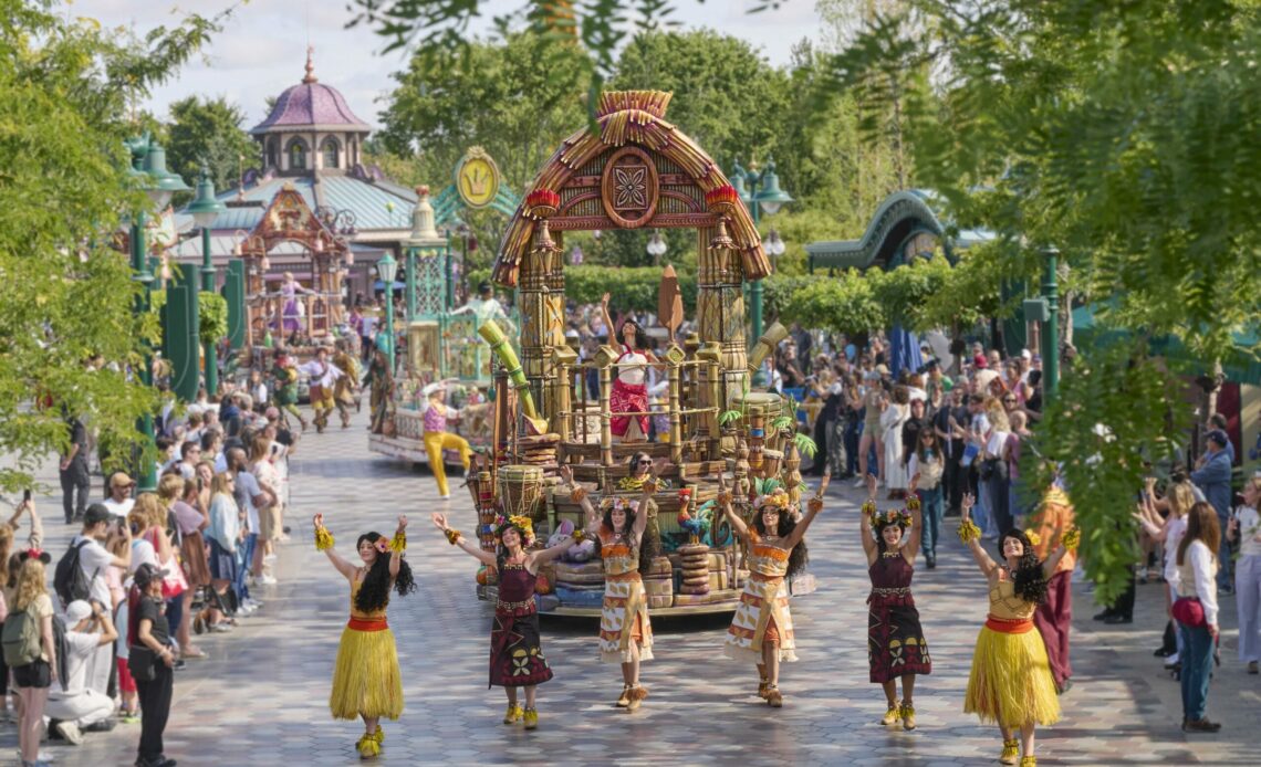 Cavalcade des Princesses Disney - Nouveau spectacle à Disney Adventure World